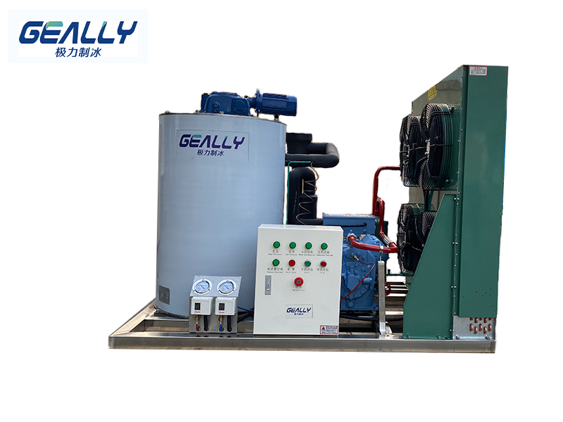 片冰機(jī)的四大核心部件有哪些？哪些地方會(huì)應(yīng)用到片冰機(jī)？